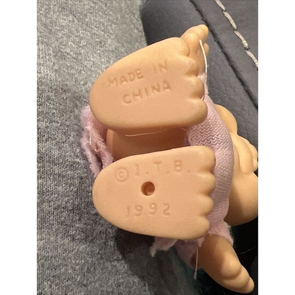 lot of 3 vintage 1 russ , 1 Dam , 1 ITB troll dolls - Picture 13 of 13